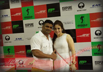 Celebrity & Fan Pose