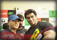 Celebrity & Fan Pose