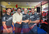 Celebrity & Fan Pose