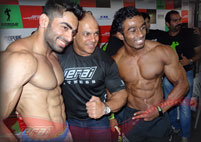 Celebrity & Fan Pose