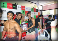Celebrity & Fan Pose