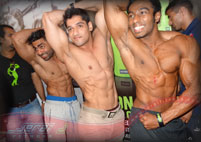 Celebrity & Fan Pose
