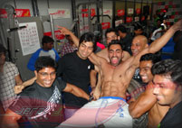 Celebrity & Fan Pose