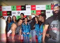 Celebrity & Fan Pose