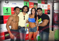 Celebrity & Fan Pose
