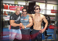 Celebrity & Fan Pose